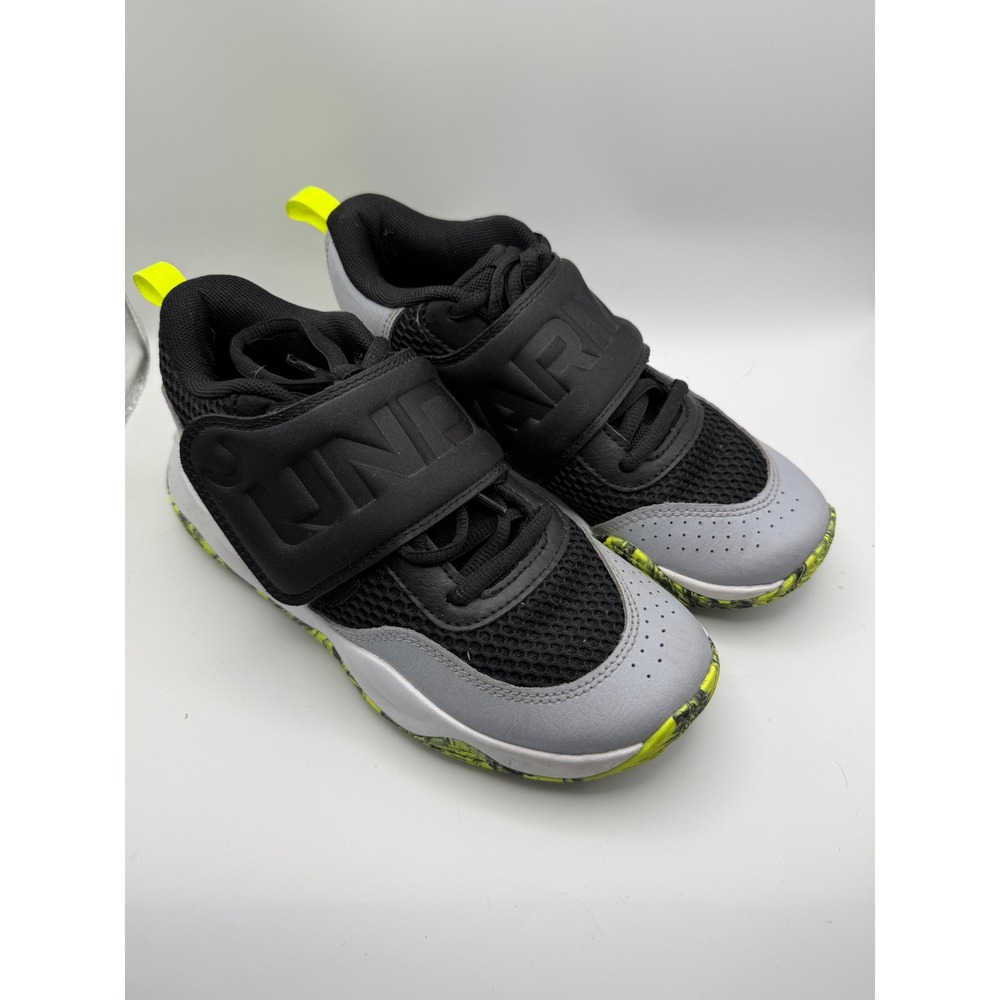 Under Armour Basketball Shoes Kids Size 3.5 Black Grey Neon Yellow Mid Top